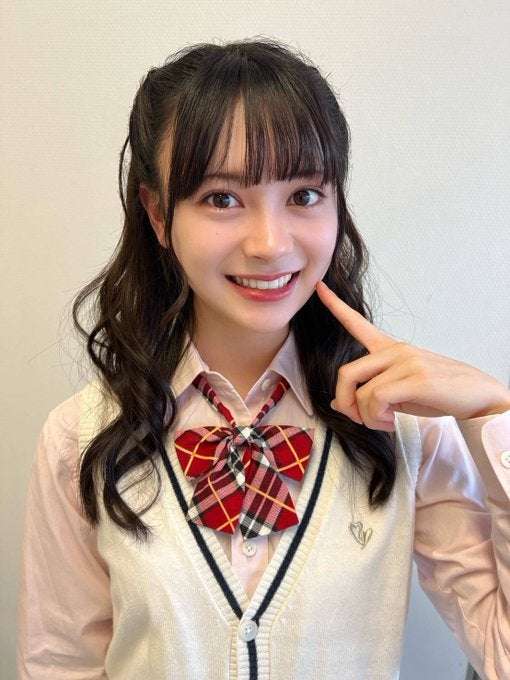 AKB48新センター・伊藤百花　小学生からビジュアル別格「顔でしかバズったことがなくて」ぶっちゃけに爆笑　