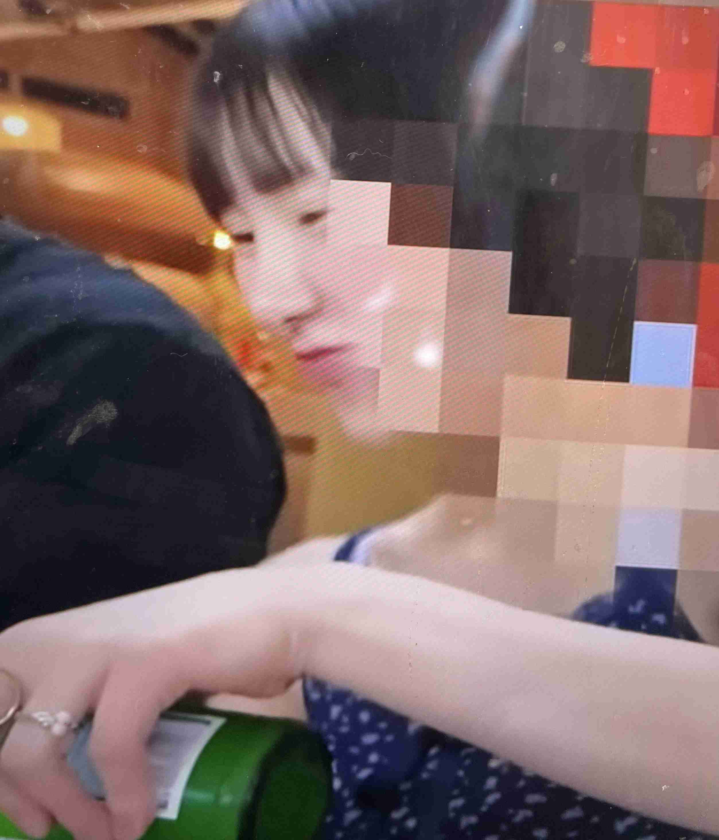 丸の内OLレイナ 全裸シャンパンタワー参加理由動画公開で炎上再燃 炎上商法の疑い強まる 2児の母としての資質に疑問の声