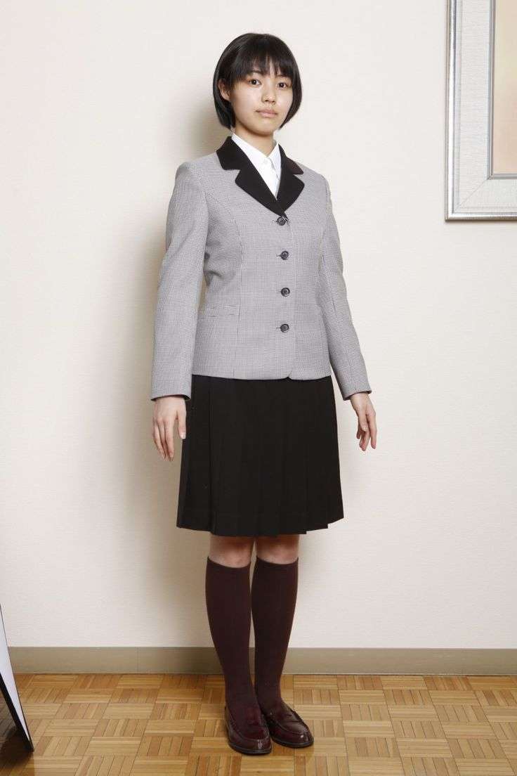 娘がセーラー服に憧れて入った学校なのに来年から廃止です！