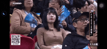 男性100人が答えた《モテる女性》→ドキッとする行動は？「雑談中に手や腕を…」「じっと目を見て、話を聞いてくれる」