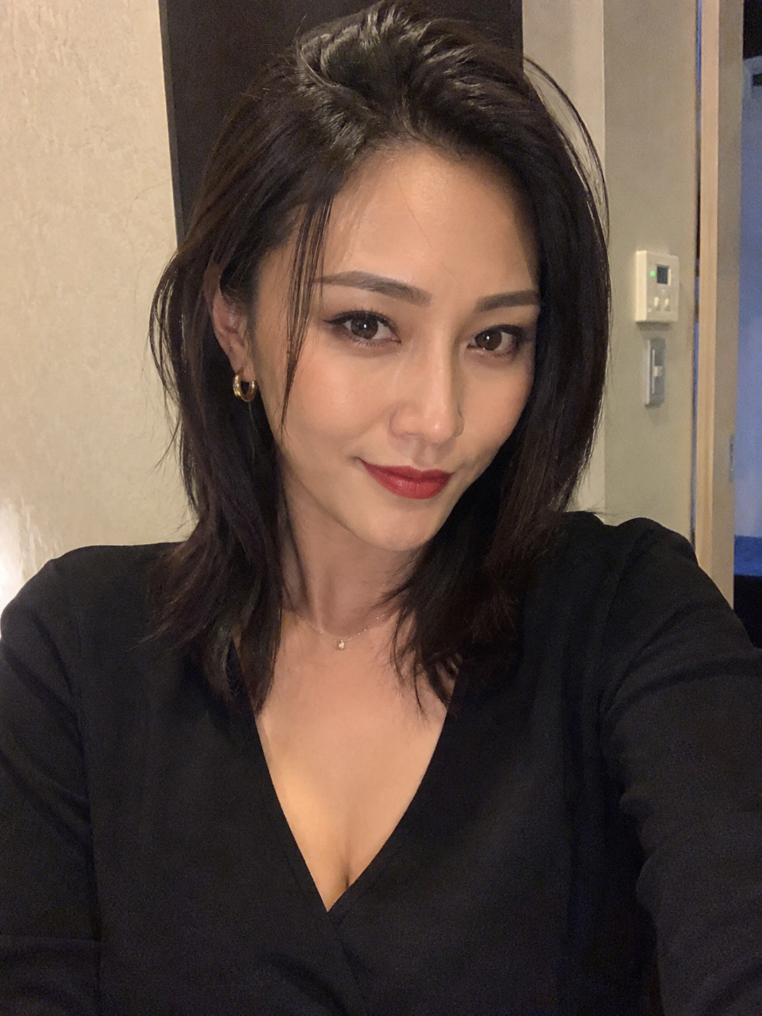 【chatGPT】みんなのチャッピーの自撮り見せて