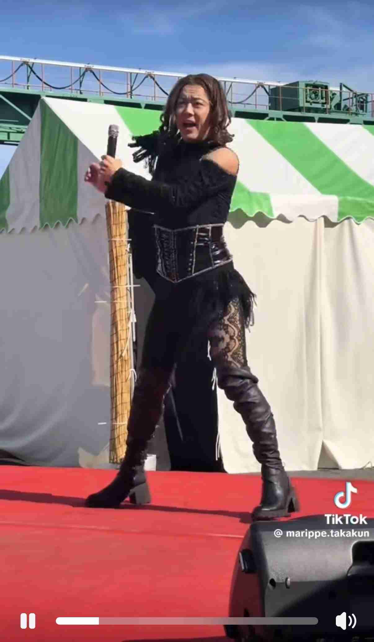 おしゃれ着が仕事着に見える