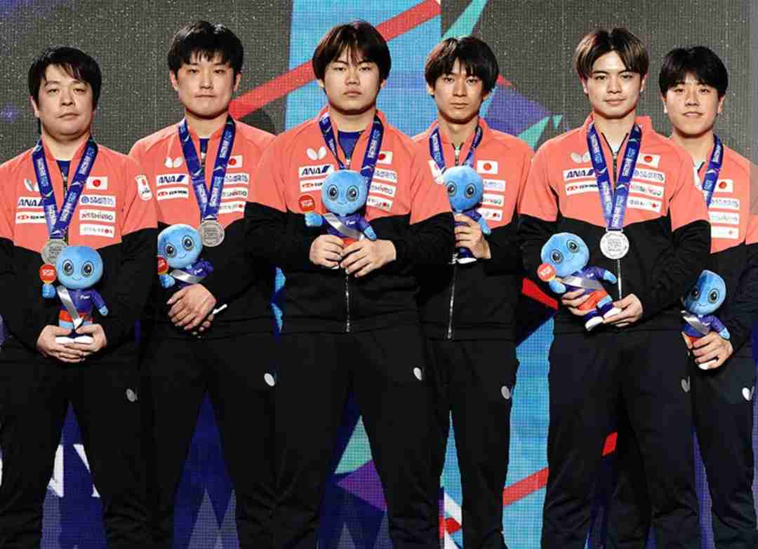 【卓球】男子金の中国選手も卓球台に立って喜び物議　中国解説者「ダメダメ！」もネット上は擁護の声