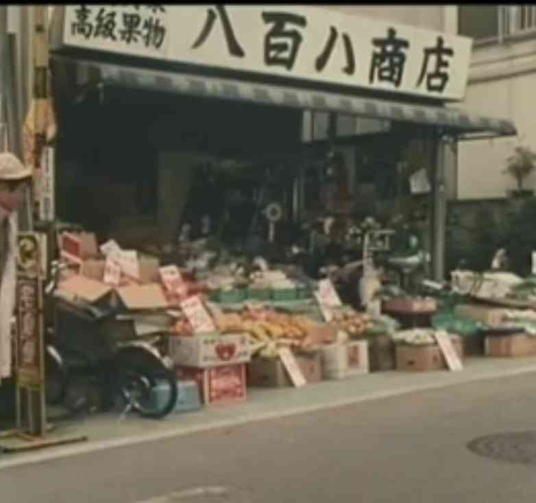 有名なドラマや映画のロケ地の画像を貼ると、誰かが作品名を返信してくれるトピ