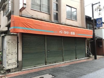 有名なドラマや映画のロケ地の画像を貼ると、誰かが作品名を返信してくれるトピ