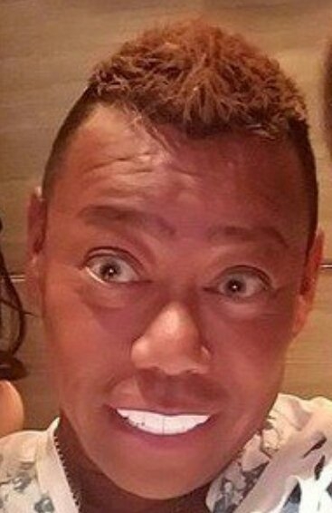 小出恵介　42歳「島暮らし」近影に騒然　「金髪じゃん!!」「チャラ男」「痩せた」