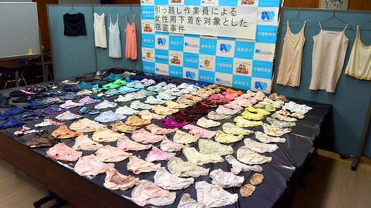 警察による「押収品陳列」の画像を貼るトピ。 