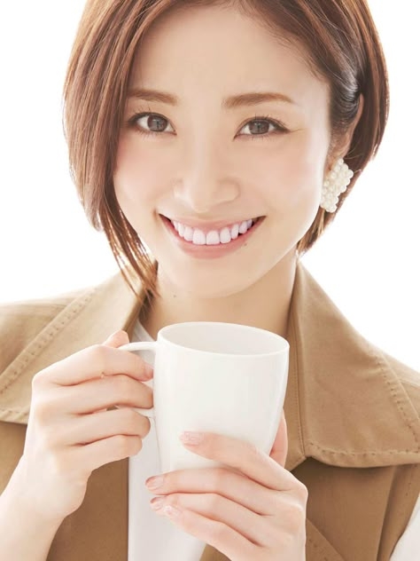 前髪なしが似合っている有名人が見たい【画像】