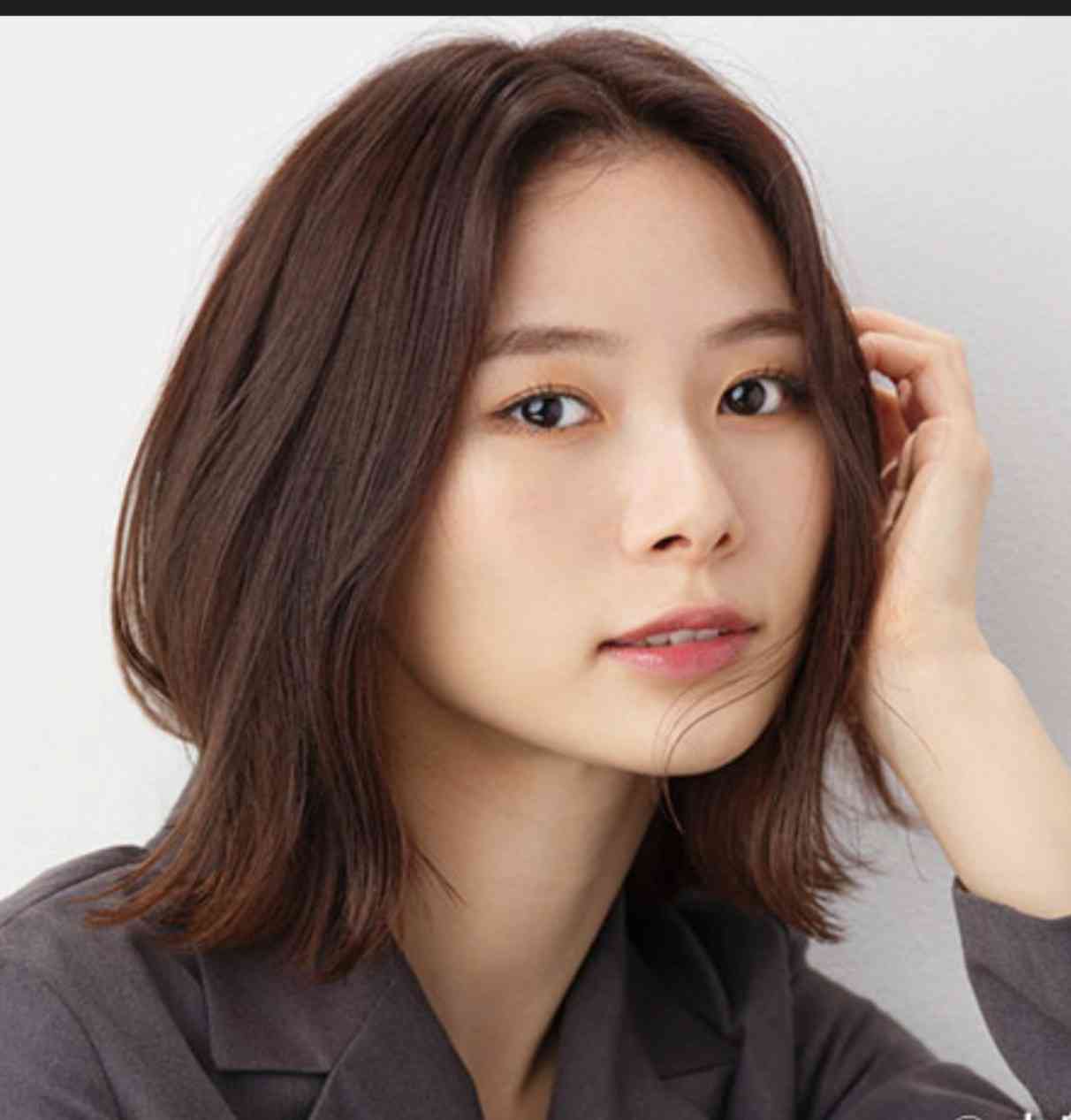 前髪なしが似合っている有名人が見たい【画像】