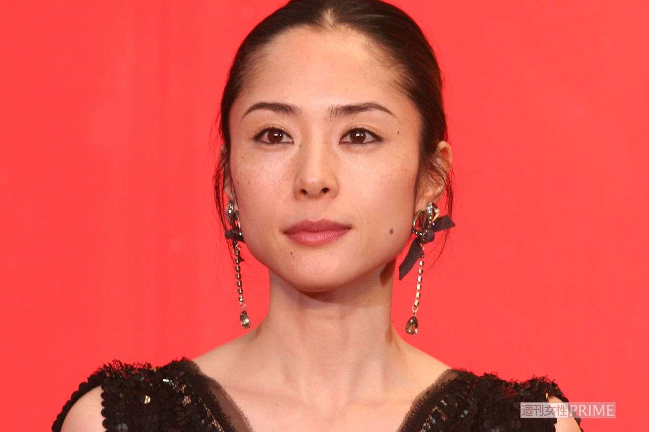 前髪なしが似合っている有名人が見たい【画像】