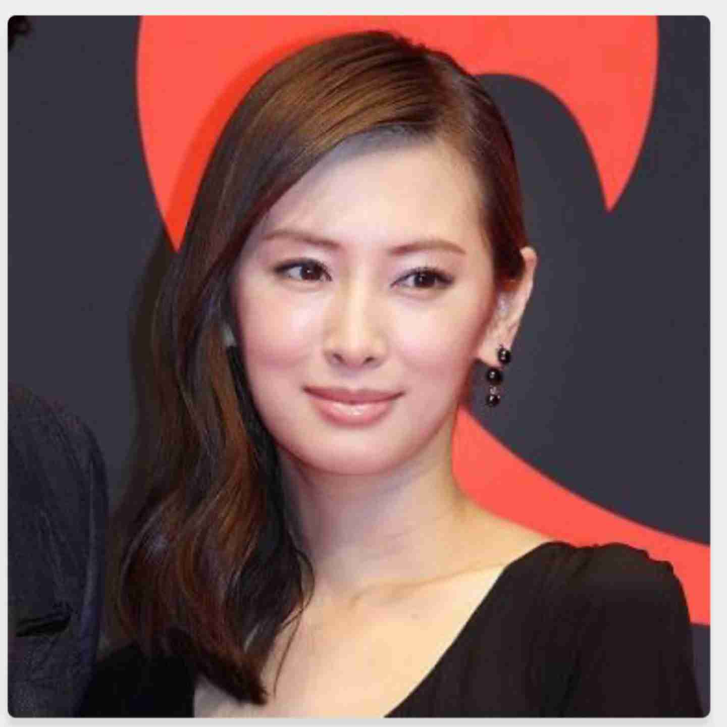 前髪なしが似合っている有名人が見たい【画像】