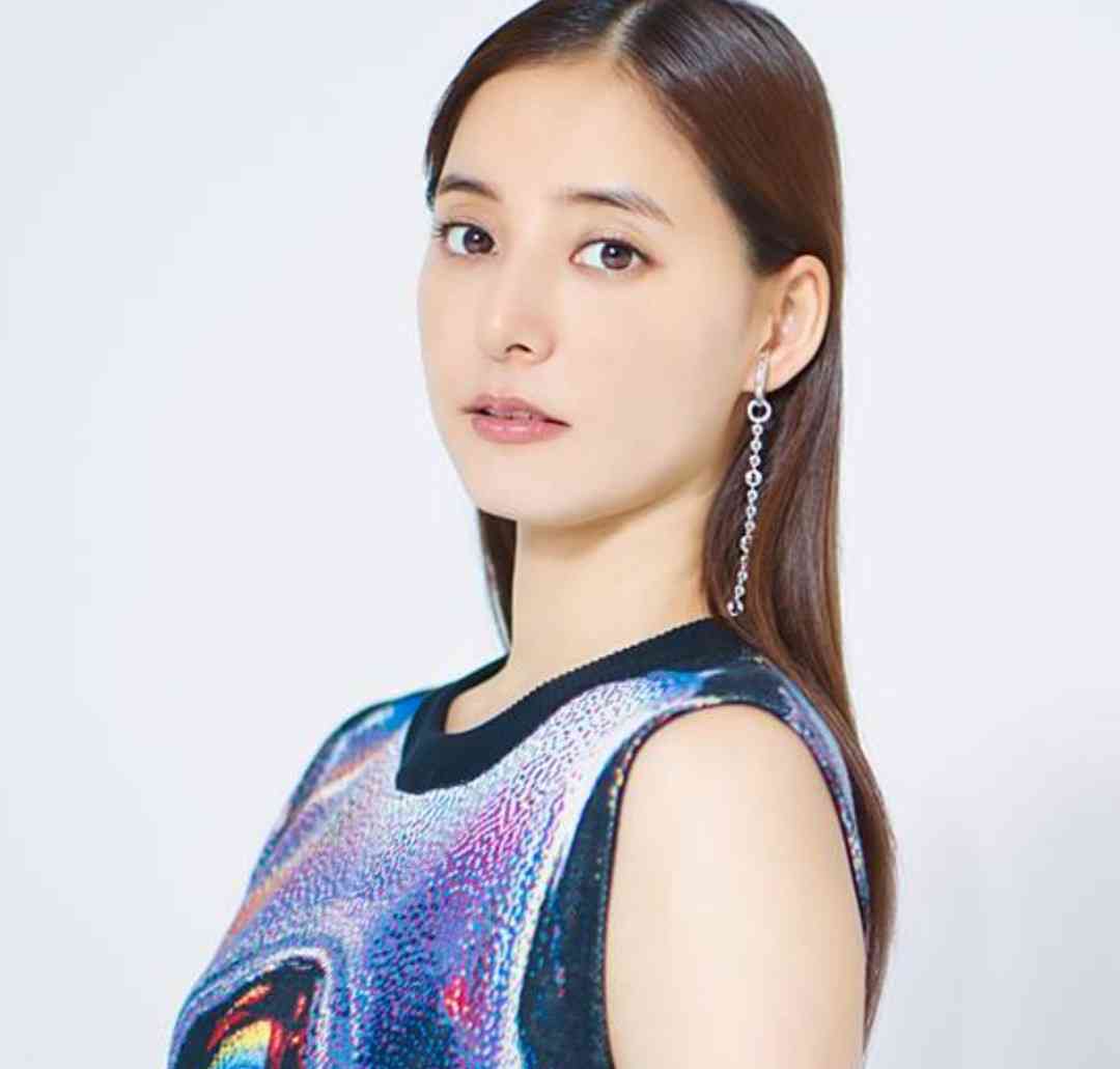前髪なしが似合っている有名人が見たい【画像】