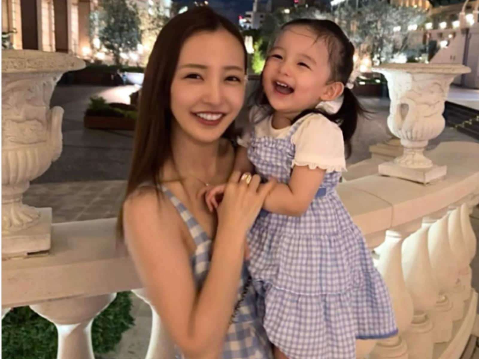 小さい子がいるママファッション