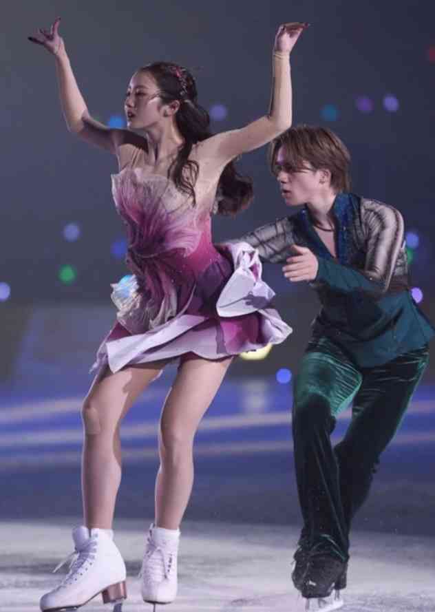 宇野昌磨&本田真凜が競技アイスダンス挑戦を発表 24年10月に決断「五輪出場という目標を掲げ、向き合い続けてきた」「強い覚悟を持って」