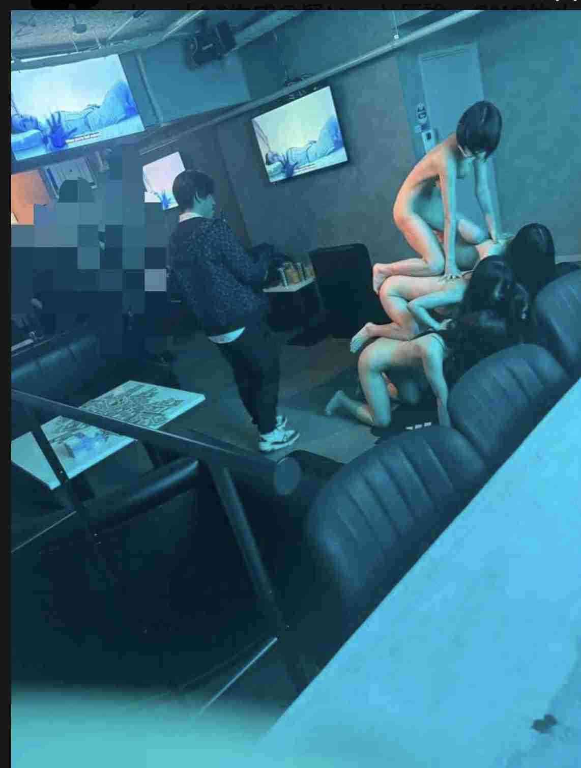 「全裸女体タワー」騒動の坂井秀人が謝罪動画を公開　妻が子どもを連れ家を出る事態に