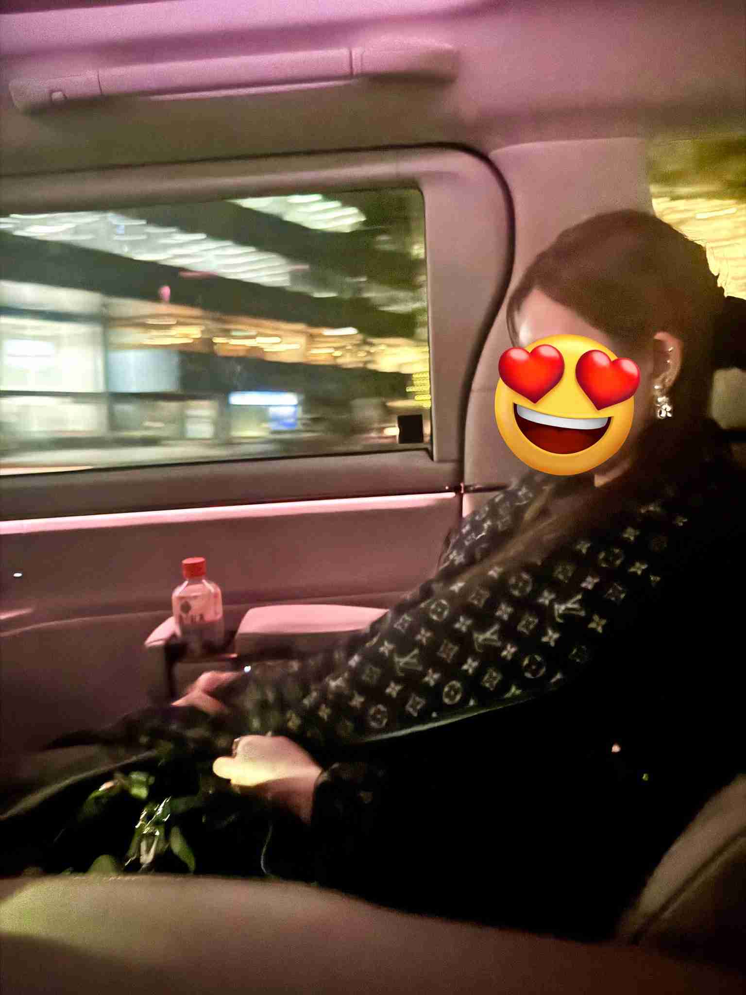 「全裸女体タワー」騒動の坂井秀人が謝罪動画を公開　妻が子どもを連れ家を出る事態に