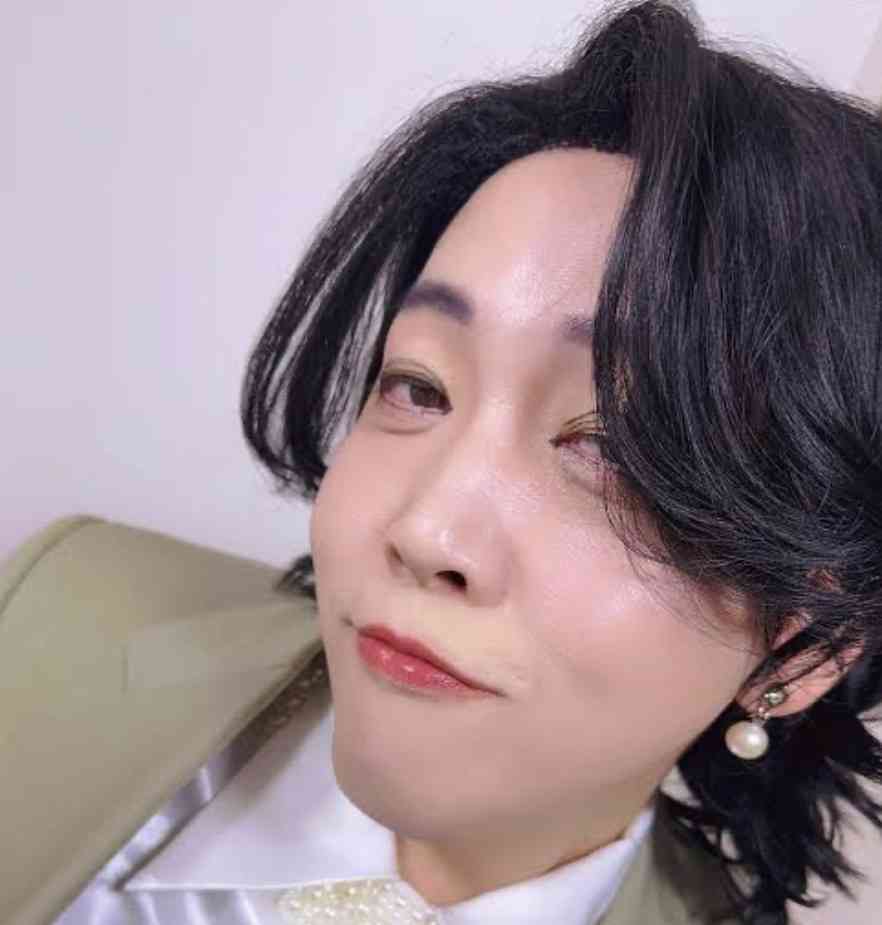 「鼻筋が気になりすぎる」ミセス大森元貴 生放送の顔が「全然違う」「メイク変わった?」「バチバチにかっこいい」