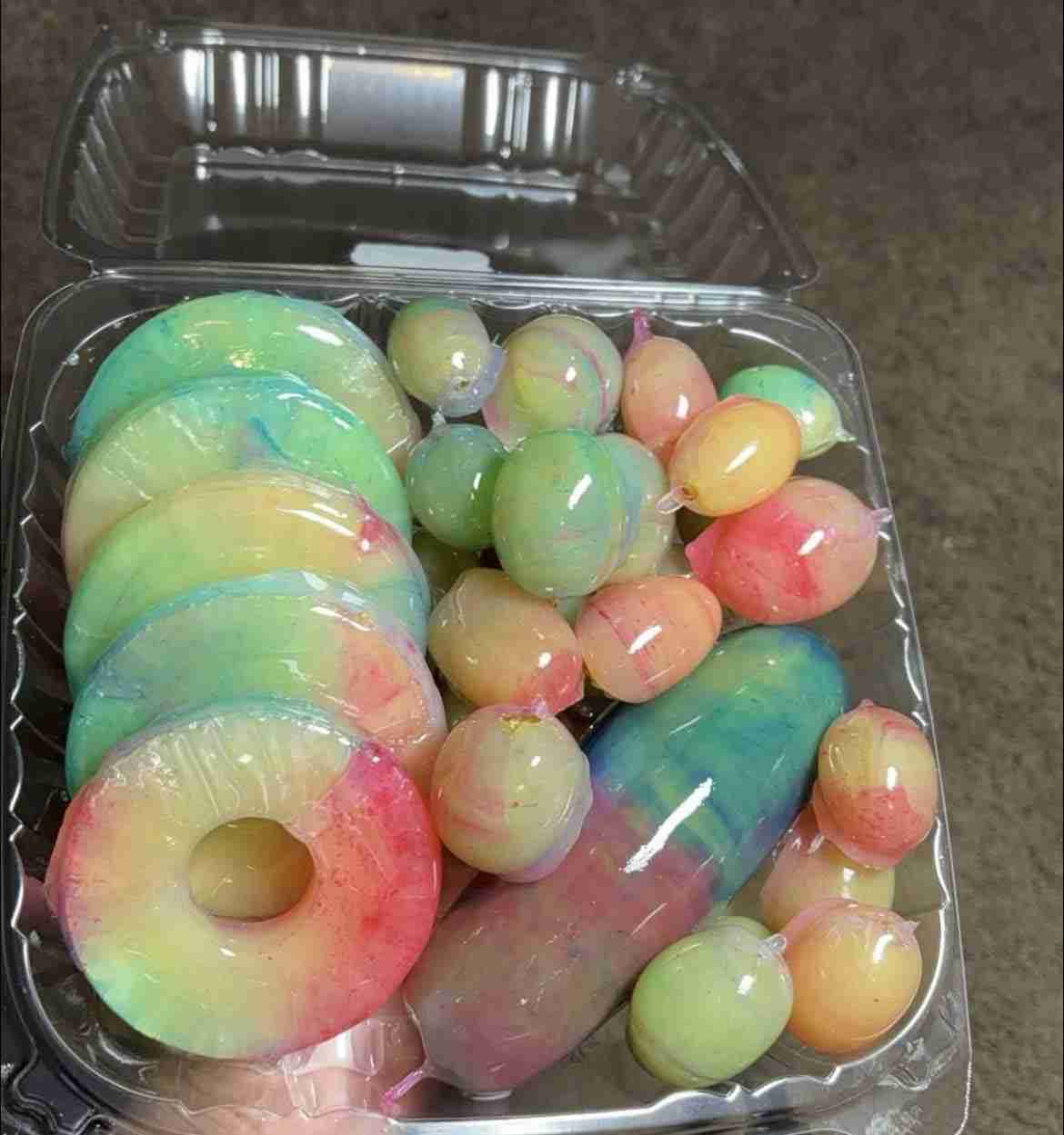 今日のおやつなんですか？