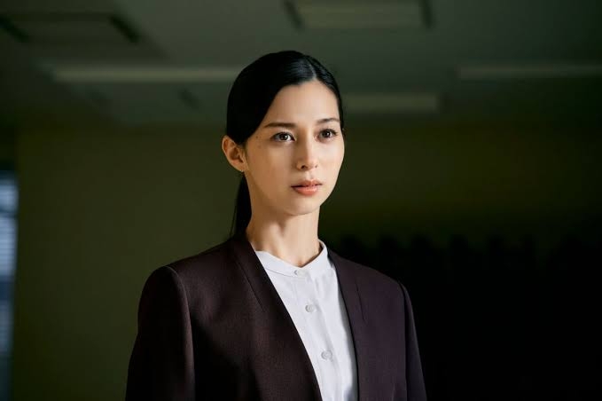 こんなに似合う人いる?!中条あやみのお姫様ドレスが「本物」すぎて尊い…報道陣も感嘆、マリー・アントワネットをイメージ