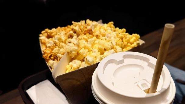 映画館でのポップコーンの音どう思う？