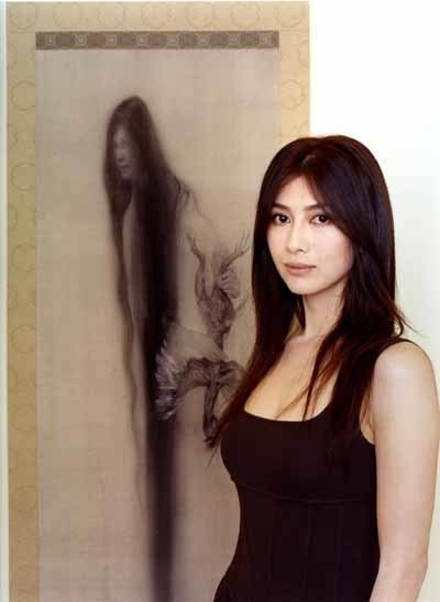 最もメーテルに近い有名人を探してみたい