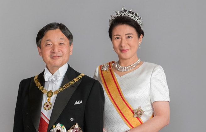 社会的地位が高い男性の妻とは