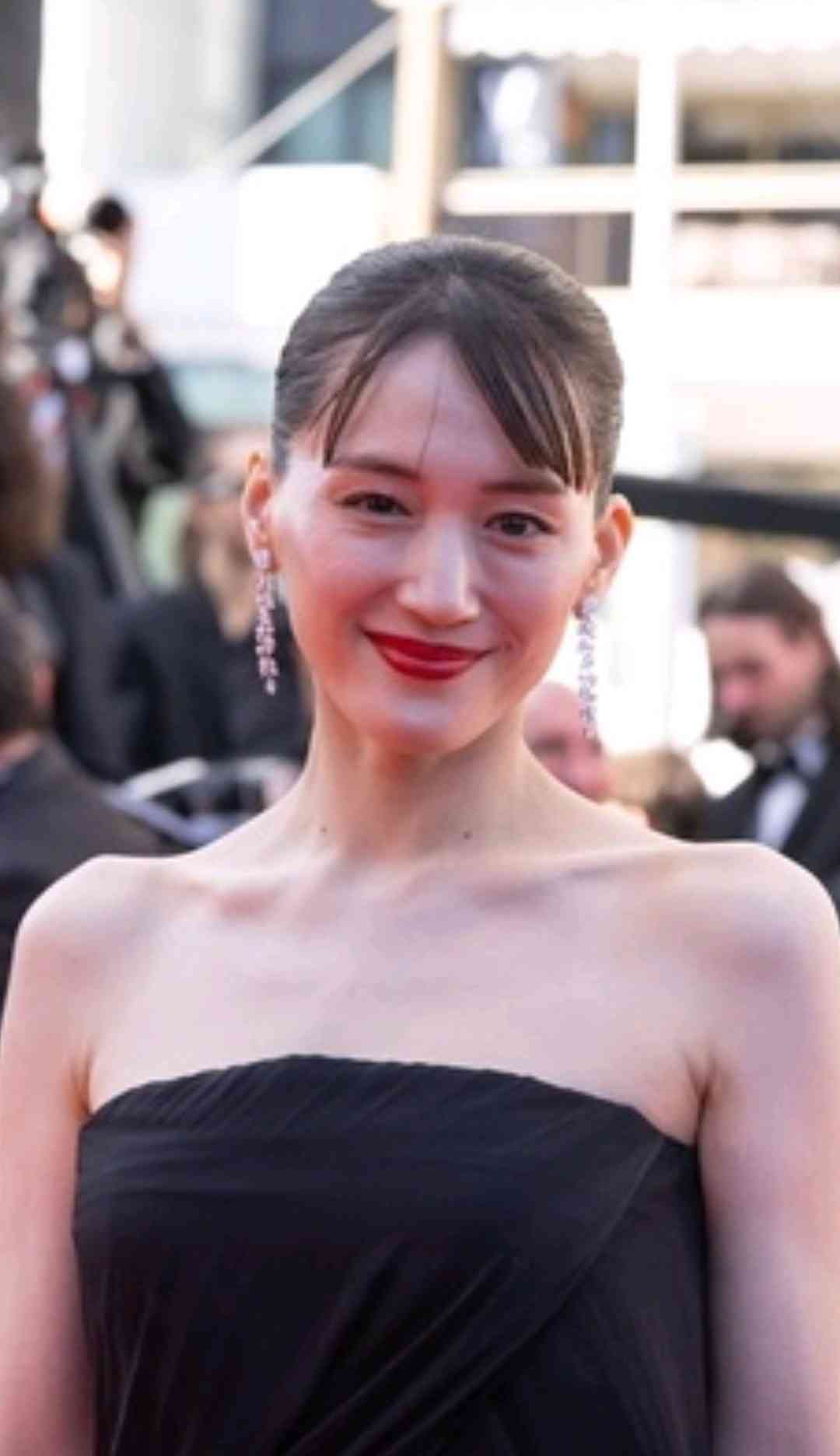 綾瀬はるか＆大悟　カンヌ国際映画祭で９分のスタンディングオベーション「すごくびっくりした」　是枝裕和監督最新作「箱の中の羊」