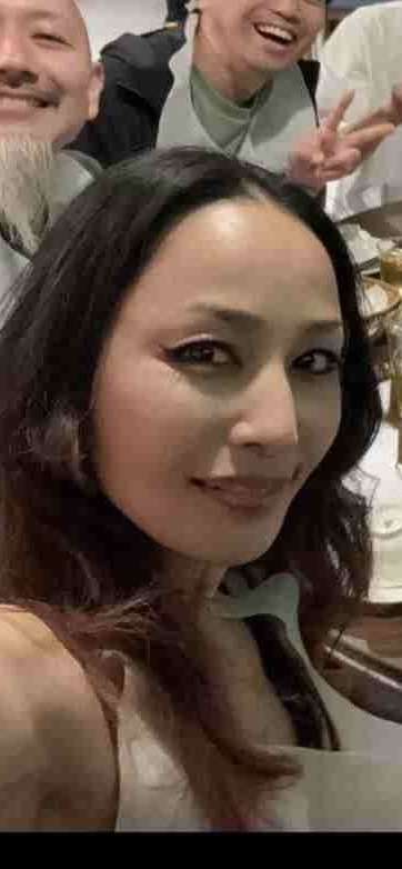 中島美嘉　ワイルドな夫を“顔出し”！台北で食事へ…再婚から４年「沢山の愛に支えられて」