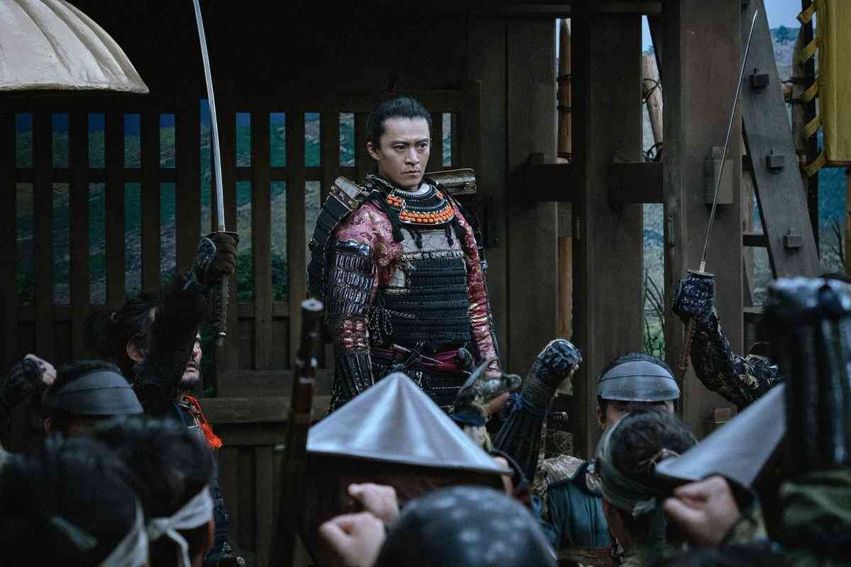 小栗旬主演のNetflixシリーズ『ガス人間』7月2日配信決定、ガス人間役は演技初挑戦の新星・UTA