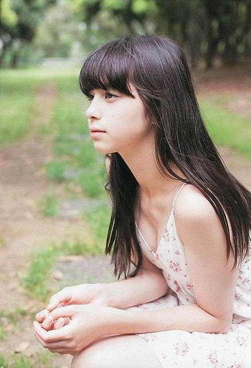 首が長い芸能人