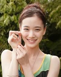 安室奈美恵、佐々木希といった2000年代を代表する美女にはハッキリとないが、今みたいに涙袋があった方が可愛いという価値観はいつ頃から定着したのか