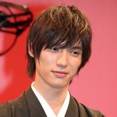 安室奈美恵、佐々木希といった2000年代を代表する美女にはハッキリとないが、今みたいに涙袋があった方が可愛いという価値観はいつ頃から定着したのか