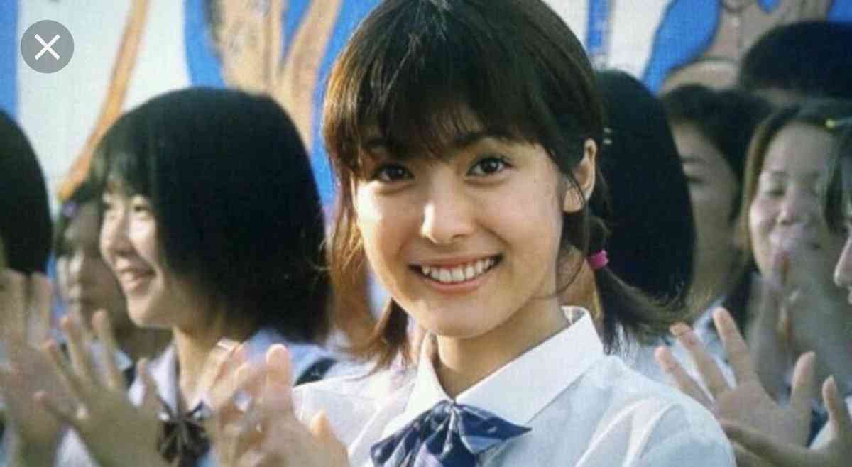 安室奈美恵、佐々木希といった2000年代を代表する美女にはハッキリとないが、今みたいに涙袋があった方が可愛いという価値観はいつ頃から定着したのか