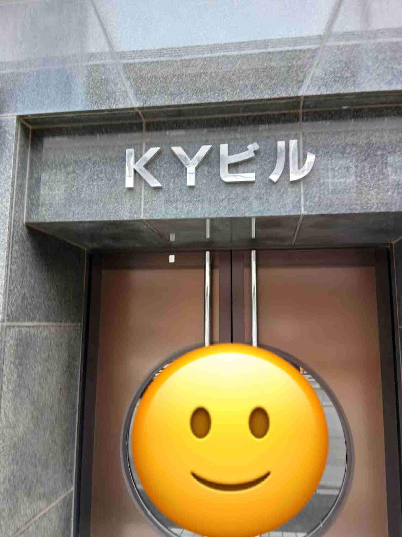 最近は黒ネクタイで結婚式に行っていいの？