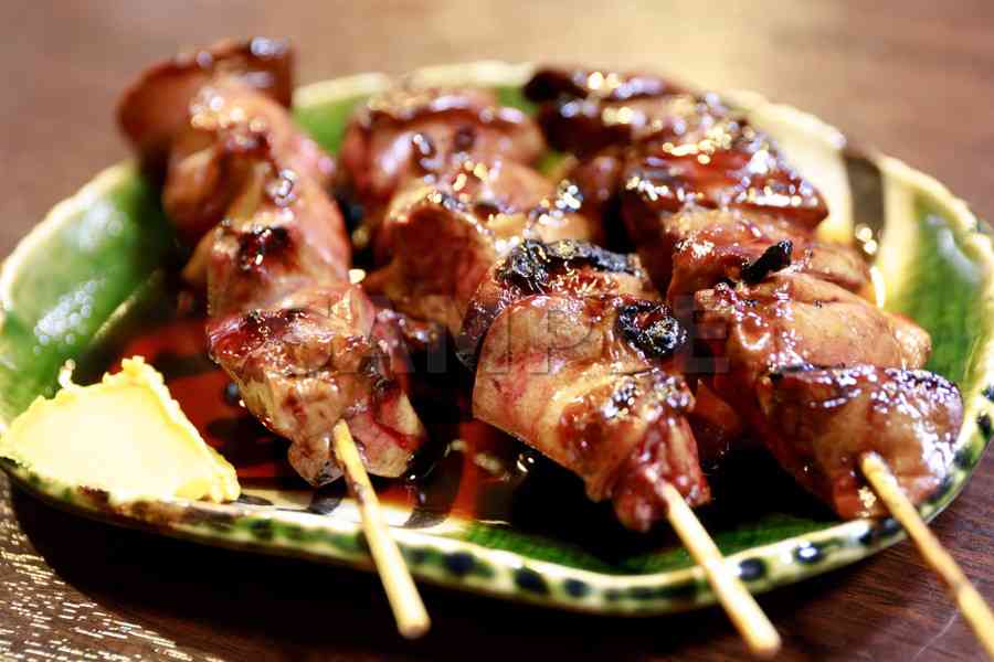 焼き鳥って結局、塩派・タレ派・串から外す派で分かれますよね?