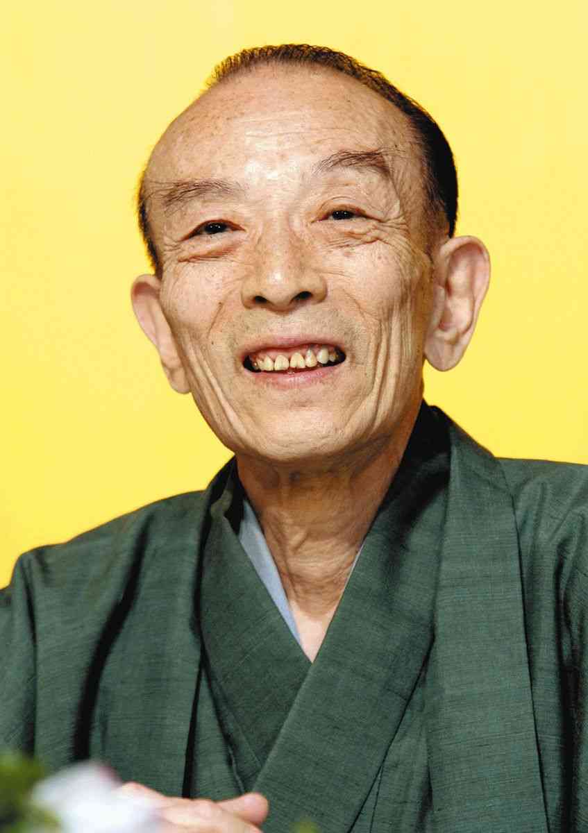 年取って顔が丸くなる？こける？