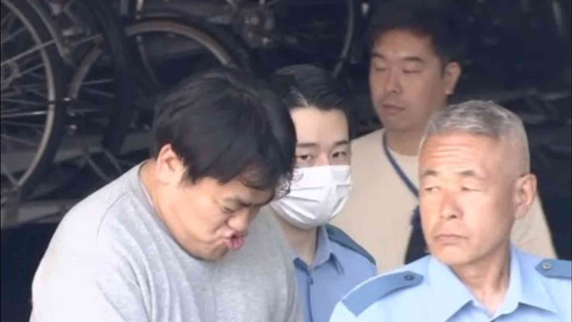 小3女子児童（9）の水筒に下半身をこすりつけるなどした疑いで都内公立小学校教諭の男（39）を再逮捕　他の児童の水筒や体操着についても同様の行為か　警視庁