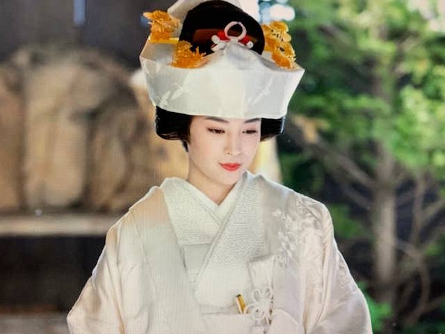 芸能人のウエディングドレスや和装姿が見たい