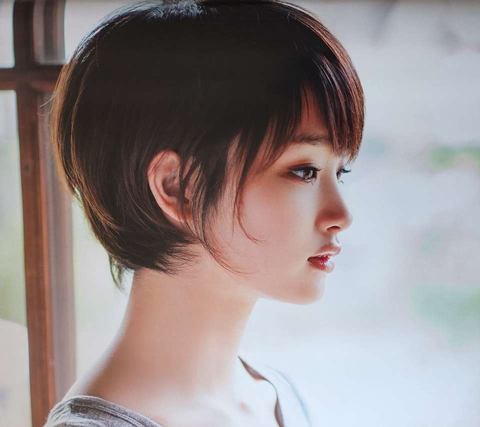 「高い鼻」 はもう古い…？　「《忘れ鼻》になりたい」切望する女性たち　令和 “新・美の基準”、そのワケを解説