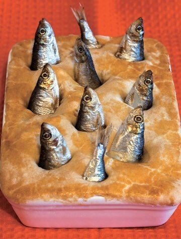 スターゲイジーパイ(魚の頭が突き出たイギリス郷土料理)