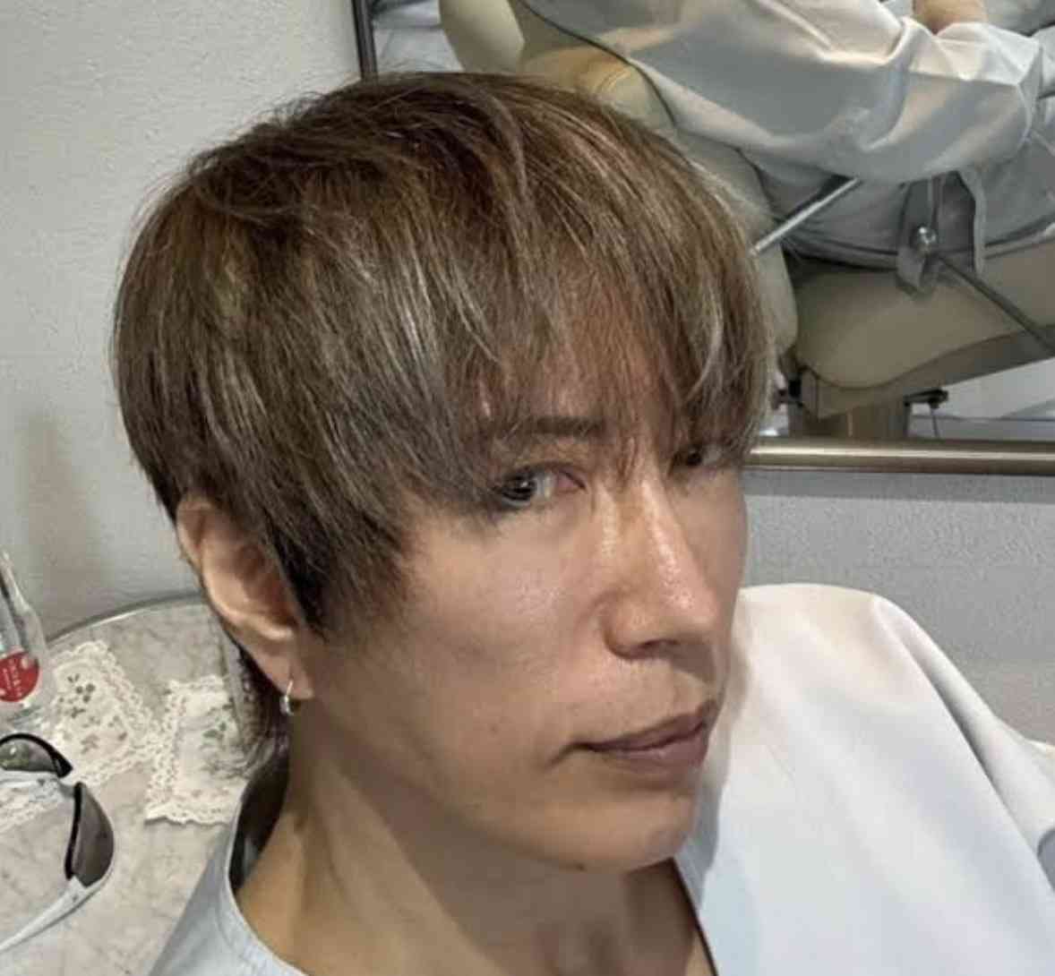 【 GACKT 】「53歳。まあ、こんな感じ。」衝撃の肉体美を披露!「生きている彫刻みたいです。眩しい」