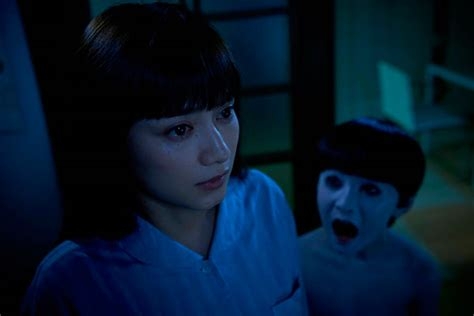 20歳の本当にお金がなかった学生時代に、地元の同級生の結婚式に「ご祝儀5000円」しか入れられなかった→15年後、友人の親族間で「5000円事件」として語り継がれていたことを知った
