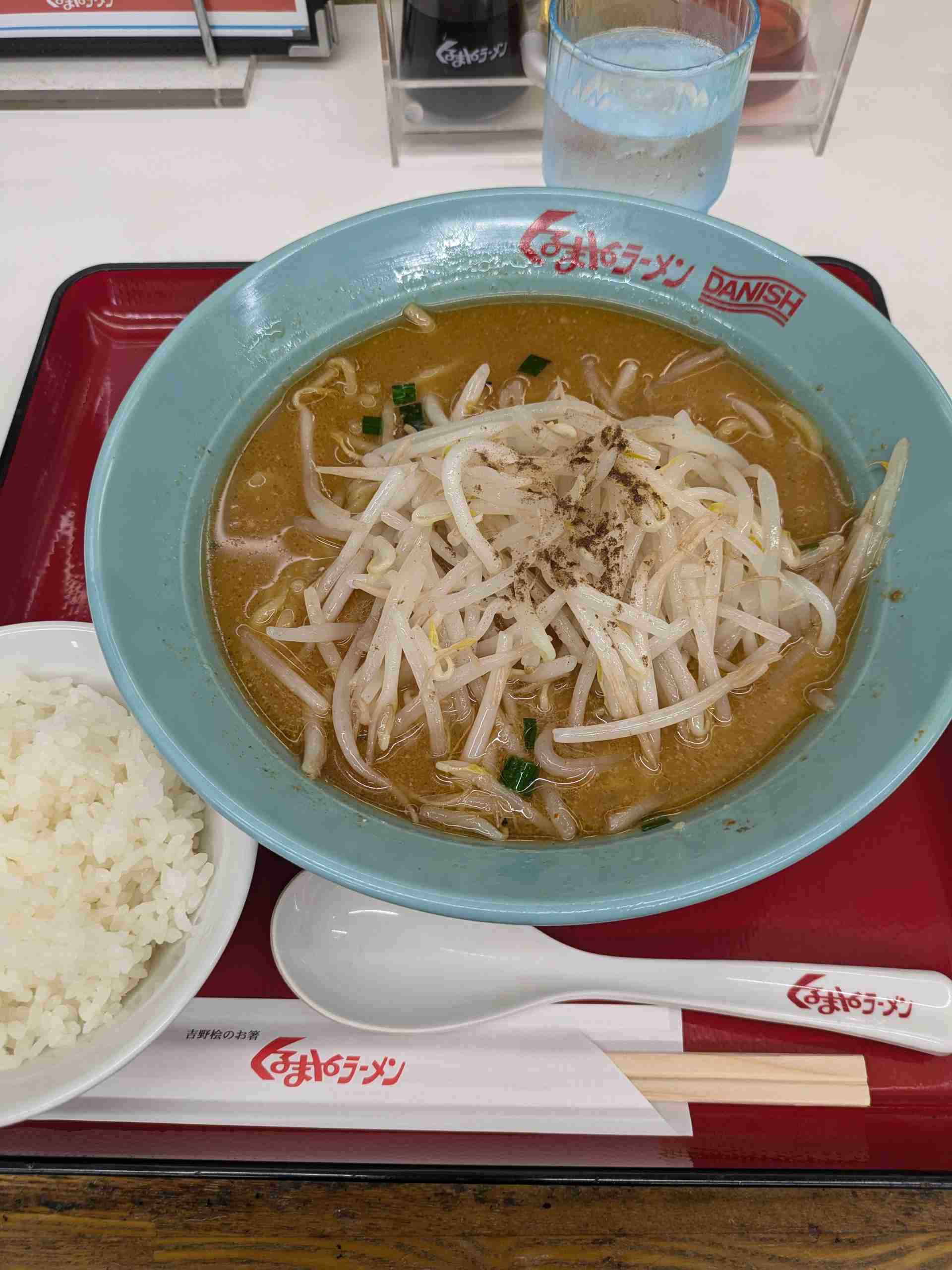 年に1～2回程度、無性に食べたくなる飲みたくなる物