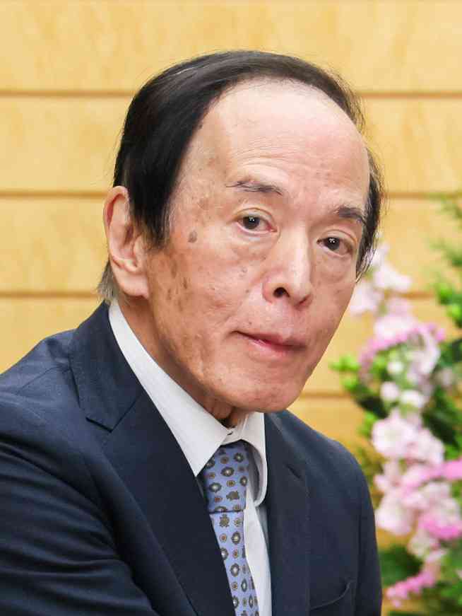 綾瀬はるかのシワ、小泉今日子の白髪が「美しい」と話題　整形・加工全盛時代に支持される「受け入れる」生き方