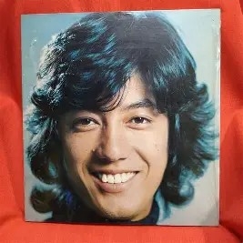 綾瀬はるかのシワ、小泉今日子の白髪が「美しい」と話題 整形・加工全盛時代に支持される「受け入れる」生き方