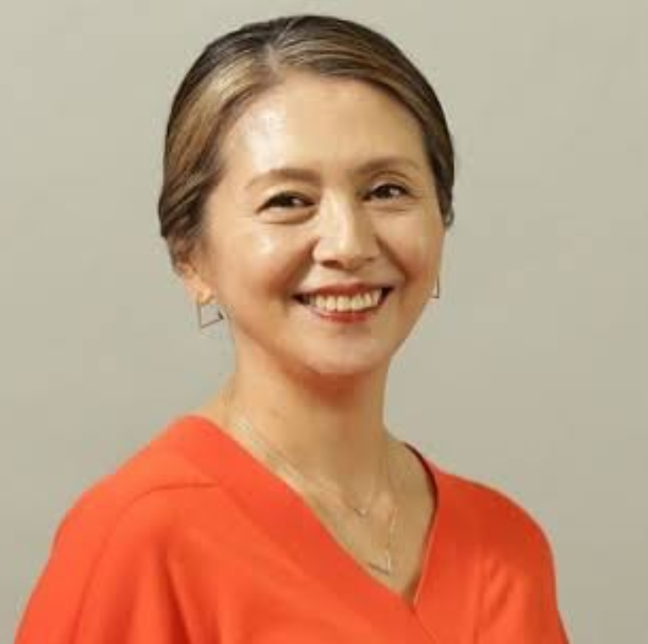 綾瀬はるかのシワ、小泉今日子の白髪が「美しい」と話題　整形・加工全盛時代に支持される「受け入れる」生き方