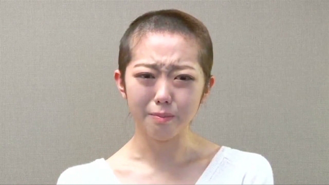 契約解除の元AKB花田藍衣 丸刈り頭で9分8秒の動画公開「特定のファンと路上で手」「峯岸みなみさんの話をされ」声振るわせる「大切にしていた髪を」