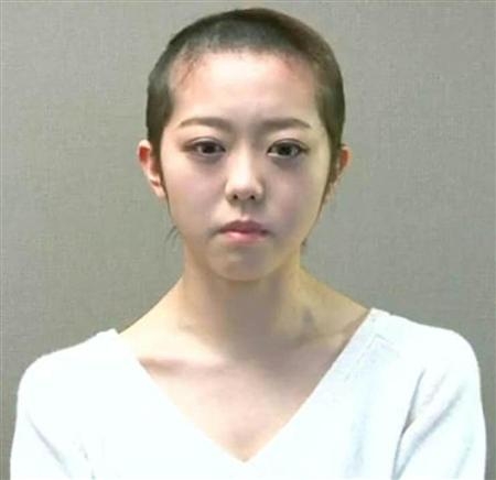 契約解除の元AKB花田藍衣 丸刈り頭で9分8秒の動画公開「特定のファンと路上で手」「峯岸みなみさんの話をされ」声振るわせる「大切にしていた髪を」