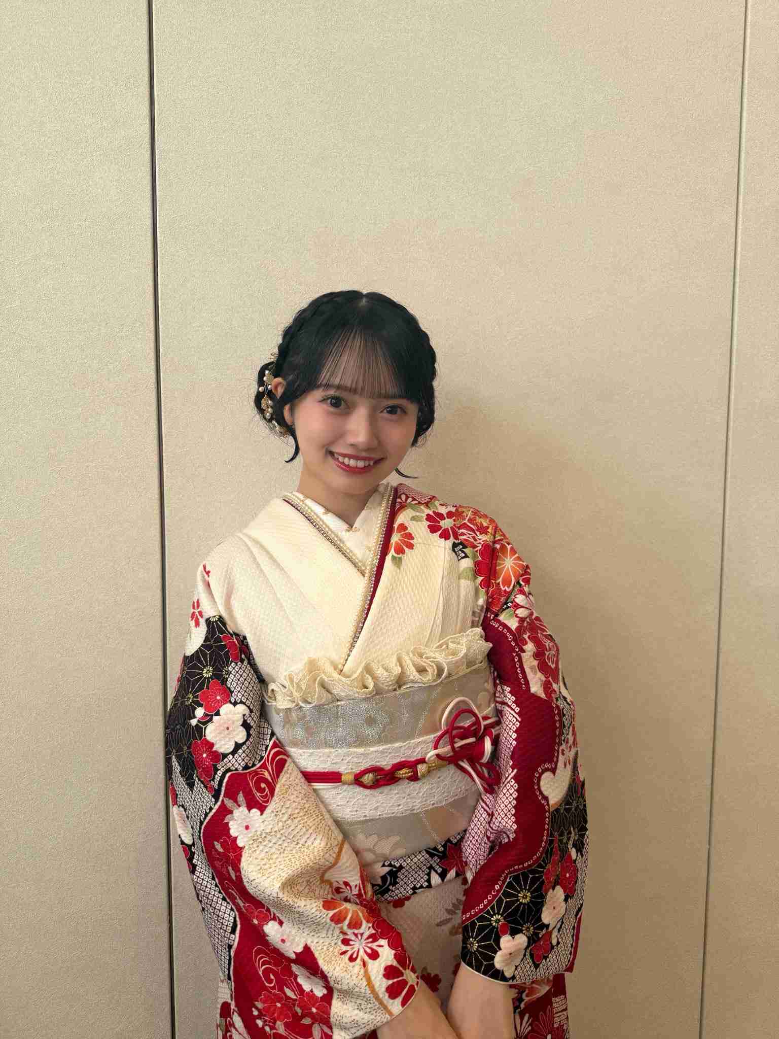 契約解除の元AKB花田藍衣 丸刈り頭で9分8秒の動画公開「特定のファンと路上で手」「峯岸みなみさんの話をされ」声振るわせる「大切にしていた髪を」
