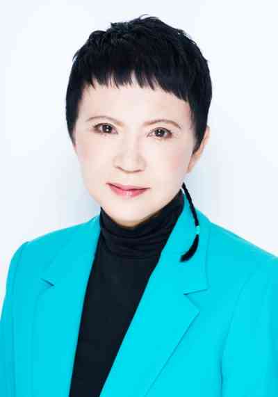 契約解除の元AKB花田藍衣 丸刈り頭で9分8秒の動画公開「特定のファンと路上で手」「峯岸みなみさんの話をされ」声振るわせる「大切にしていた髪を」